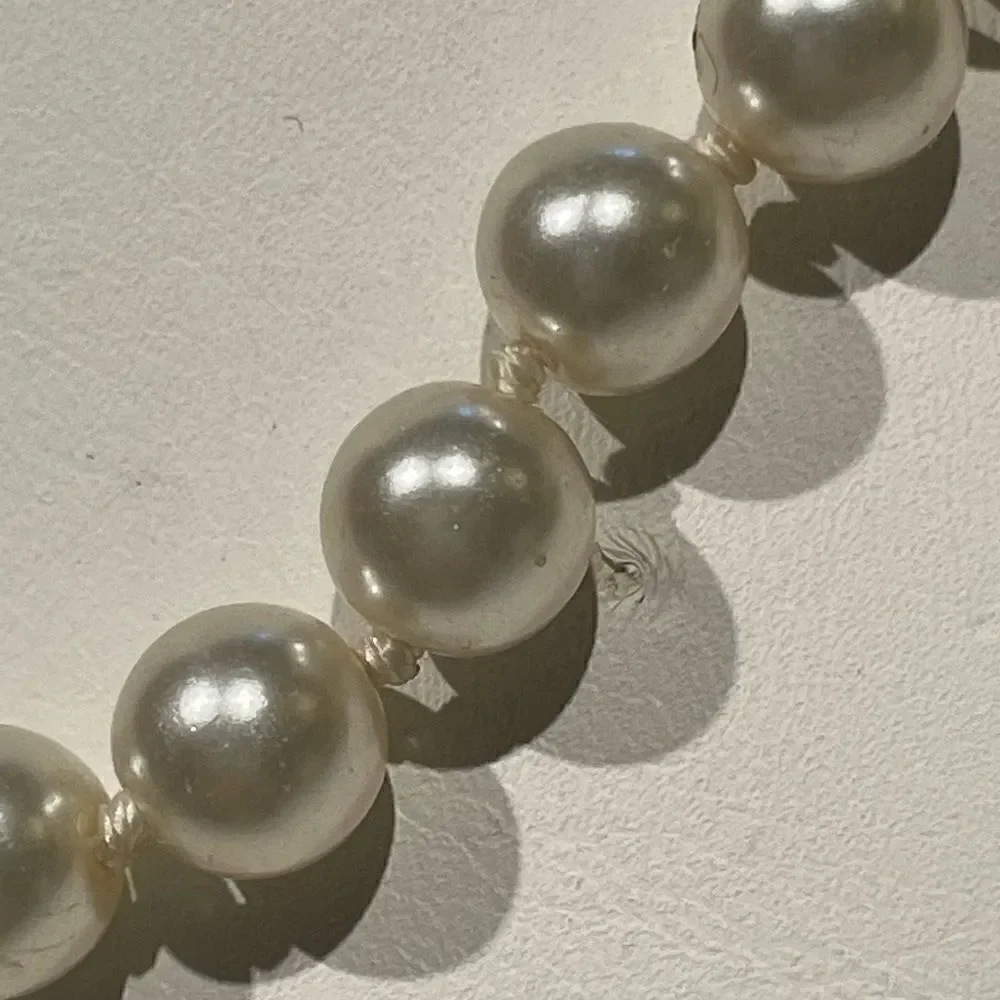 Pearls   - Picture 2 of 4